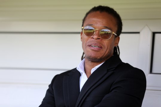 Dutch legend Edgar Davids was sent off for Barnet but the Bees still hauled themselves out of the relegation zone with a 1-1 draw against Accrington Stanley.