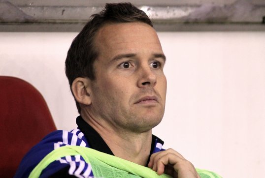 Free agent Kevin Davies is contemplating a move to Sheffield Wednesday after being released by Bolton Wanderers.