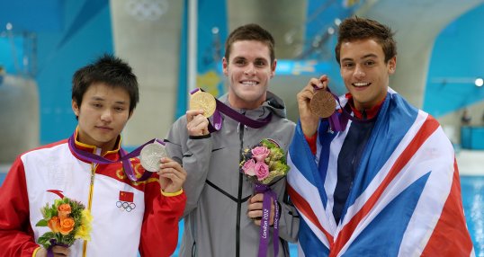 World diving champion Tom Daley has teamed up with his rival Qiu Bo to promote diving.