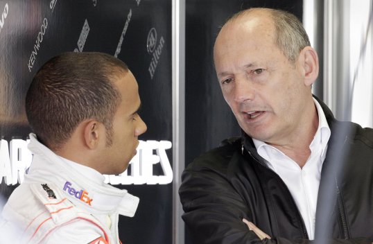 McLaren chief Rob Dennis did not attend Lewis Hamilton’s farewell celebrations, adding to speculation that the two have fallen out.
