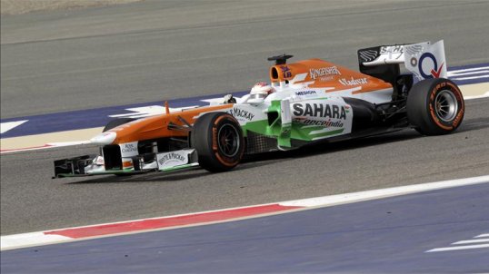 Formula 1 driver Paul di Resta has been praised for his determination by Force India deputy Bob Fernley.