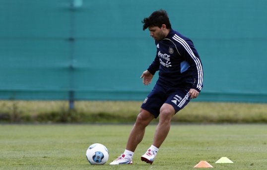 Manchester City striker Sergio Agüero has confirmed he has withdrawn from the Argentina squad to face Venezuela and Bolivia.