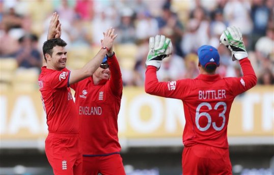 England took the quick wickets of Mitchell Marsh and Matthew Wade to reduce Australia to 136-6 in the Champions trophy at Edgbaston.