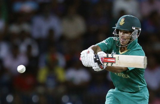 South African batsman JP Duminy faces six months out of the game after rupturing his Achilles during their opening Test with Australia.