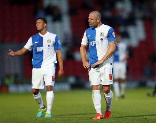 David Dunn has rocked Blackburn Rovers by needing a knee operation - before the crunch derby clash with Burnley.