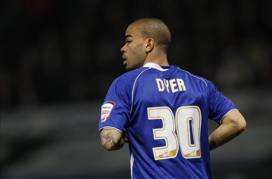 Kieron Dyer is back training with former club Ipswich Town fuelling speculation that the midfielder could join the Championship side.