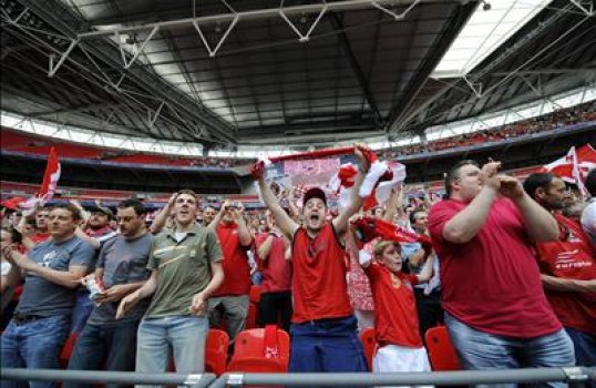 Supporters of Ebbsfleet United are seeking investment of £250,000 in a bid to stabilise and develop the Blue Square Premier League’s basement club.