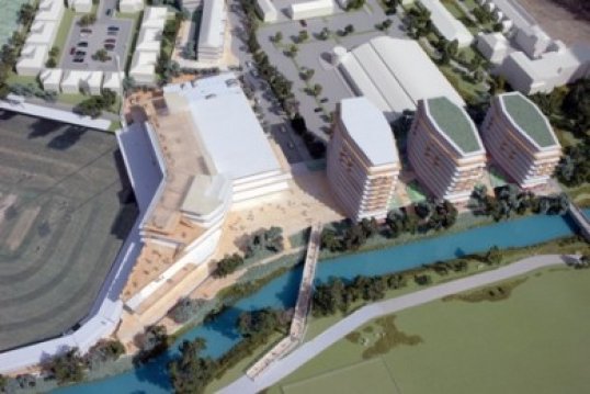 Essex County Cricket Club have agreed an £80 million deal to redevelop their County Ground, Chelmsford home.