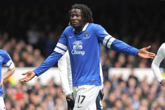 Everton travel to south London to take on a Crystal Palace side who have lost each of their last seven Premier League matches.