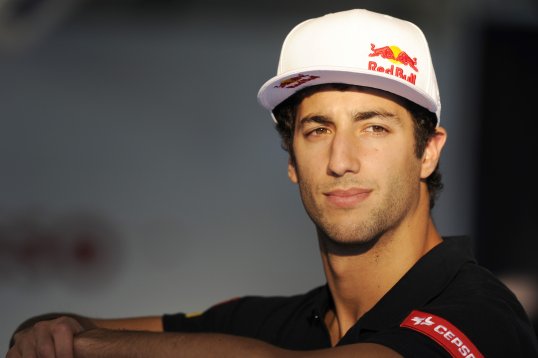 Toro Rosso driver Daniel Ricciardo was left baffled after championship leader Sebastian Vettel swerved off the track to avoid him while the safety car was out.
