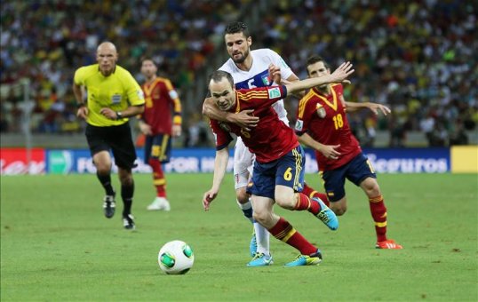 Spain and Italy are still level at half-time in extra-time in their Confederations Cup semi-final.