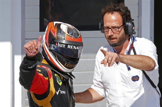Lotus Formula One driver Kimi Raikkonen has multiple options for next season, according to his manager Steve Robertson.