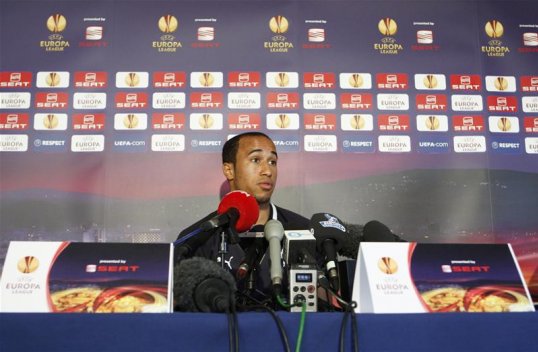 Tottenham Hotspur’s Andros Townsend has withdrawn from the England U21 squad after the FA brought charges against him for alleged betting offences.