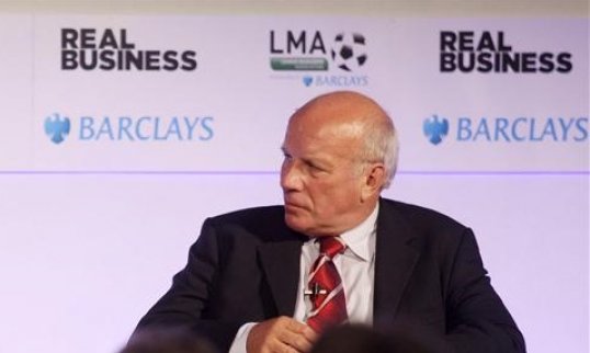 New FA chairman Greg Dyke has set the England national team the challenge of winning the World Cup in 2022.
