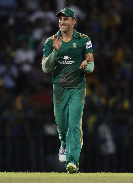 SOUTH AFRICAN ALL ROUNDER FAF DU PLESSIS HAS ADMITTED TO TAMPERING WITH THE BALL DURING THE THIRD DAY OF SOUTH AFRICA’S WIN OVER PAKISTAN IN THE SECOND TEST.