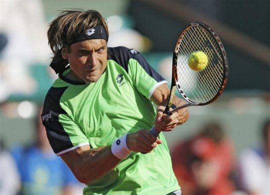 World number four David Ferrer suffered a shock first round exit from the s'Hertogenbosch Open.
