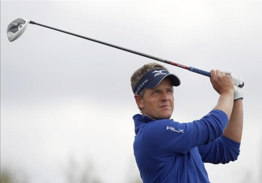 Defending champion Luke Donald was left just two strokes off the lead at the Tampa Bay Championship after an impressive third round for 67.