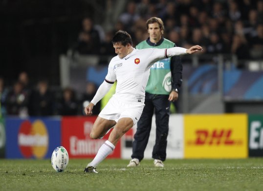 France have recalled fly-half Francois Trinh-Duc as they look to win their first Six Nations game of the year when they face England at Twickenham on Saturday.