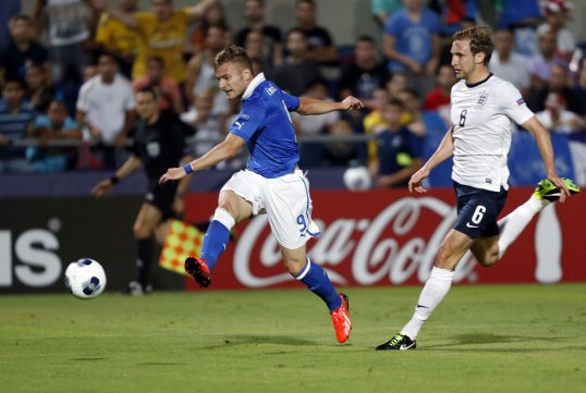 Italy began their European Under-21 Championship campaign with victory over England this evening.