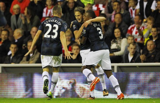 Two superb strikes from Adnan Januzaj gave Manchester United a gritty victory over Sunderland on Sunday evening.
