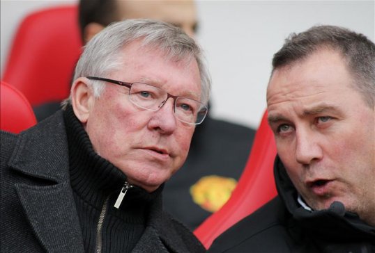 Fulham could unveil Rene Meulensteen as assistant manager to Martin Jol this weekend.