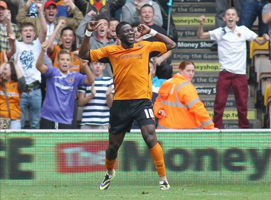 Fulham are ready to hijack Nottingham Forest's bid to sign winger Bakary Sako.