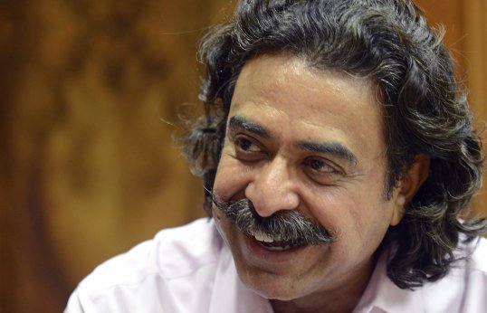 NFL franchise owner Shahid Khan has reportedly agreed a deal to buy Fulham.
