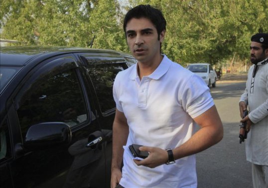 Former Pakistan captain Salman Butt has vowed to return to cricket after serving his ban from the game.