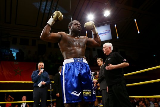 Undefeated heavyweight Tyson Fury has secured a fight with former world title challenger Kevin Johnson on 1 December.