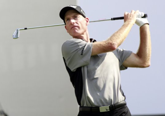 Jim Furyk leads the final event of the FedEx Cup after carding a -5 after the first seven holes of the second round at East Lake.