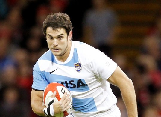 London Welsh have signed centre Gonzalo Tiesi from Argentine club San Isidro.