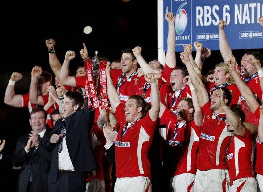 The head of Gloucester rugby thinks that Wales should adopt a policy used by England that means you can only play for the national team if you play for a team in that country’s league.