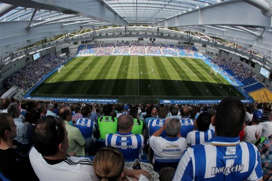 Brighton & Hove Albion have appointed Oscar Garcia as their new head coach.