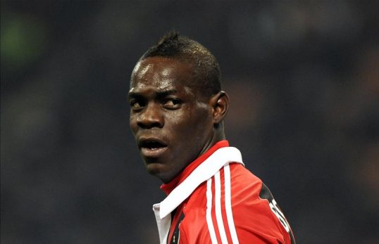 AC Milan president Adriano Galliani has called for the Inter Milan fans to show respect to Mario Balotelli when the two rivals meet on Sunday.