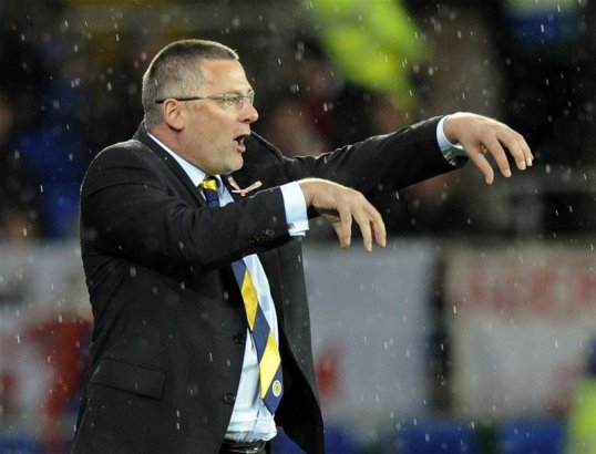 Former Scotland striker Kevin Gallacher reckons Craig Levein’s position as national team boss has become untenable.