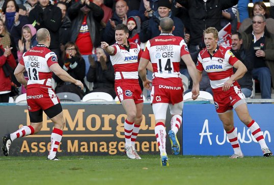 Gloucester survived a Leicester Tigers fightback win a thrilling top-club clash 27-21 at the Kingsholm.
