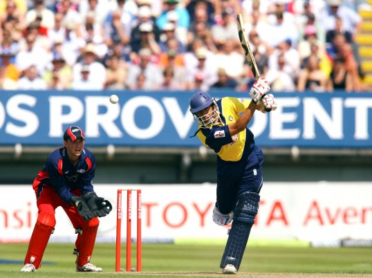 Gloucestershire have recruited specialist 'power hitting' coach Julian Wood to boost the county’s limited-over abilities.
