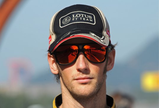 Lotus driver Romain Grosjean has warned his fellow drivers that he will not become an easy pass after receiving criticism for his aggressive racing style.