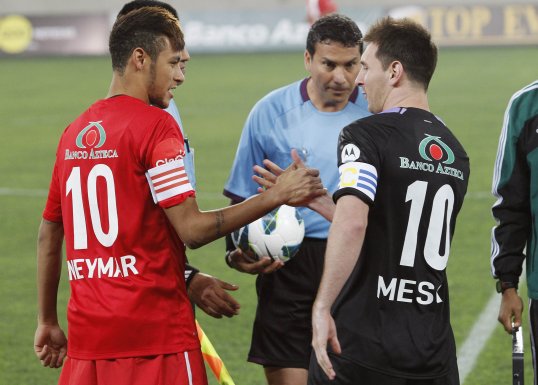 Former Barcelona boss Pep Guardiola is sure Lionel Messi and Neymar will gel at the Camp Nou.