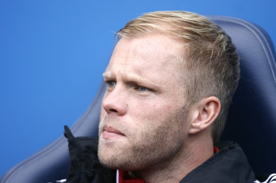 West Ham United and Queens Park Rangers target Alfred Finnbogason has the world at his feet, according to his Iceland team-mate Eidur Gudjohnsen.