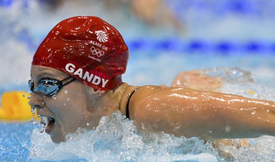 British World Championship silver medallist Ellen Gandy has revealed she plans to switch nationalities for the 2016 Rio Olympics.