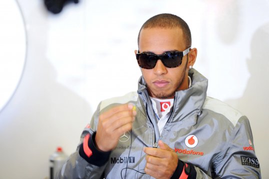 British F1 driver Lewis Hamilton is reported to have been offered a three-year contract worth £60 million by Mercedes.