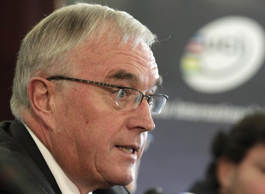 Former US Postal Service cyclist Tyler Hamilton has demanded International Cycling Union president Pat McQuaid steps down.