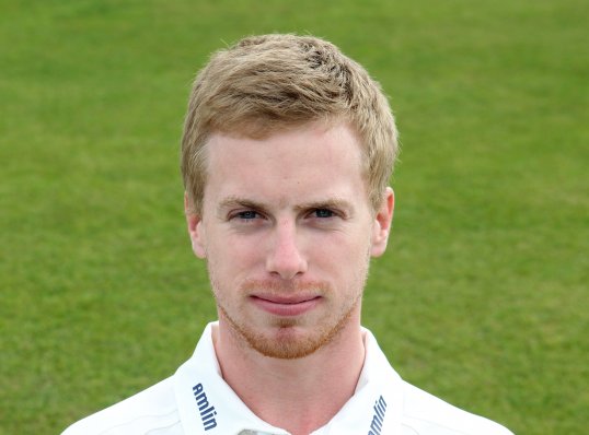 Hampshire have signed Wicketkeeper-batsman Adam Wheater on a two year deal from Essex