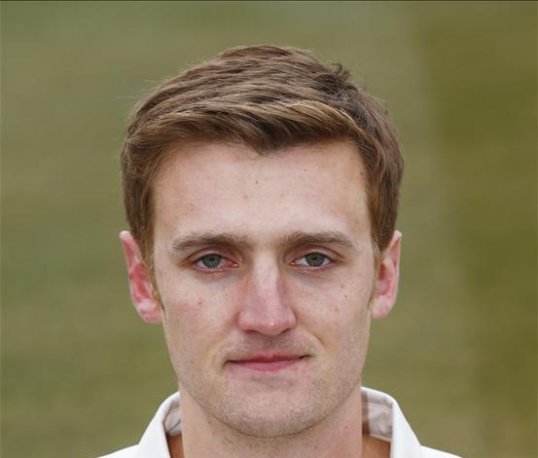 Warwickshire fast bowler Oliver Hannon-Dalby faces a spell on the side-lines after he broke his wrist during the County Championship draw with Somerset last week.