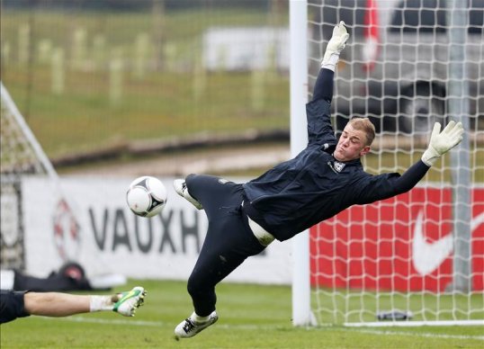 England goalkeeper Joe Hart has welcomed the emerging competition for his number one jersey with the national side.