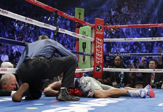 British welterweight Ricky Hatton has urged Manny Pacquiao to join him in retirement after his horrendous knockout defeat by Juan Manuel Márquez at the weekend.