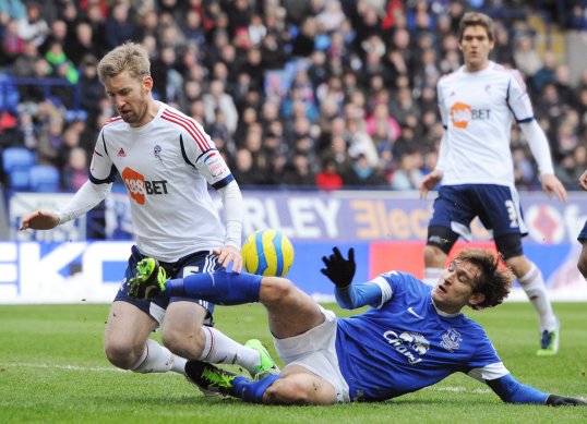 Bolton Wanderers defender Tim Ream will stay at the Reebok Stadium and fight for his place in the side – according to his agent.