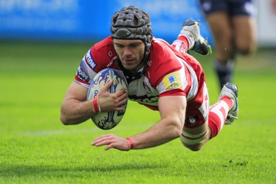 Gloucester flanker Andy Hazell has received a 14 week suspension for striking Mont-de-Marsan prop Sebastien Ormaechea.