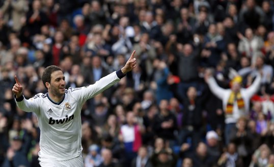 Real Madrid striker Gonzalo Higuain has his heart set on a move to Juventus.